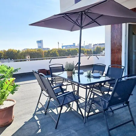 Sky Terrace *