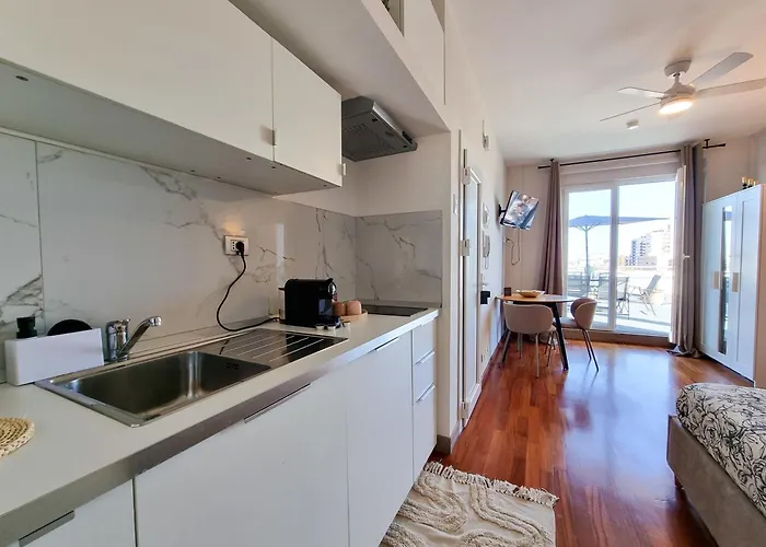 Sky Terrace דירה *