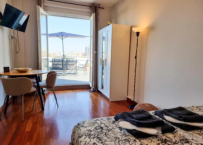 Sky Terrace מסטרה